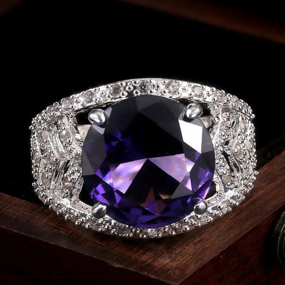 Gorgeous 925 Silver Wedding Amethyst   Ring New - Picture 2 of 6